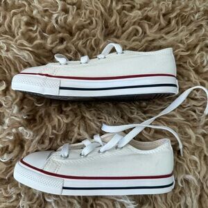 Little kids white low chuck taylors